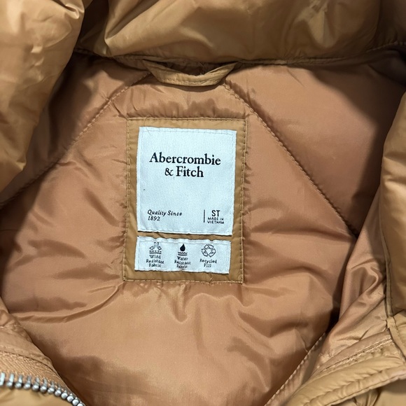 Abercrombie & Fitch Women's Brown Quilted Puffer Coat - Picture 3 of 3